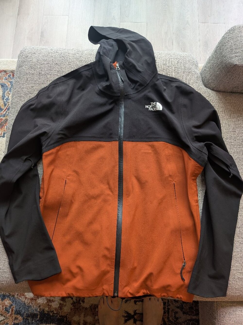 Men's North Face Apex Flex GORE-TEX rain jacket size medium